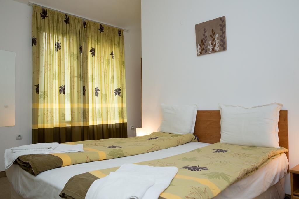Three Mountains Penthouse Apartment 647 Razlog Luaran gambar