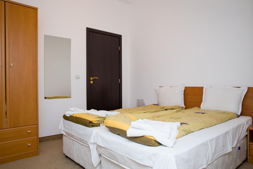 Three Mountains Penthouse Apartment 647 Razlog Luaran gambar